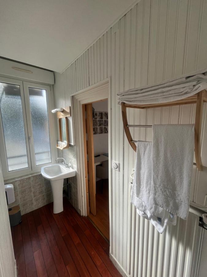 فندق Le Petit Montmartre دينار المظهر الخارجي الصورة